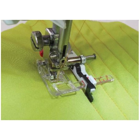 Pied Janome avec guide coulissant